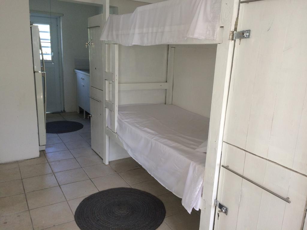 Vicky'S Keys Hostel Upper Princeʼs Quarter 外观 照片