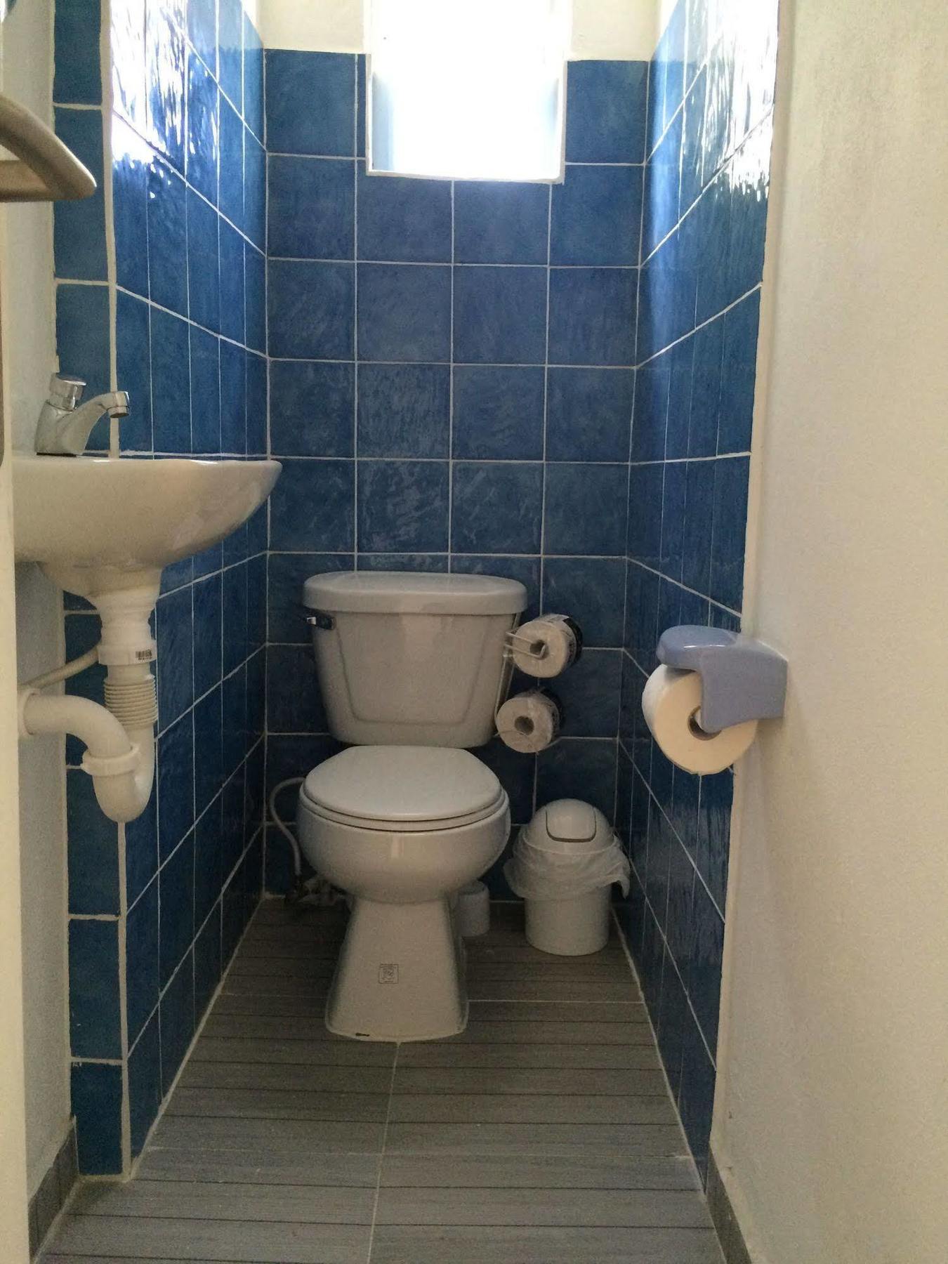 Vicky'S Keys Hostel Upper Princeʼs Quarter 外观 照片