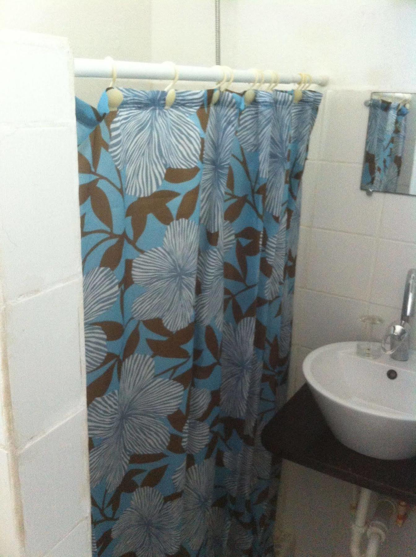 Vicky'S Keys Hostel Upper Princeʼs Quarter 外观 照片